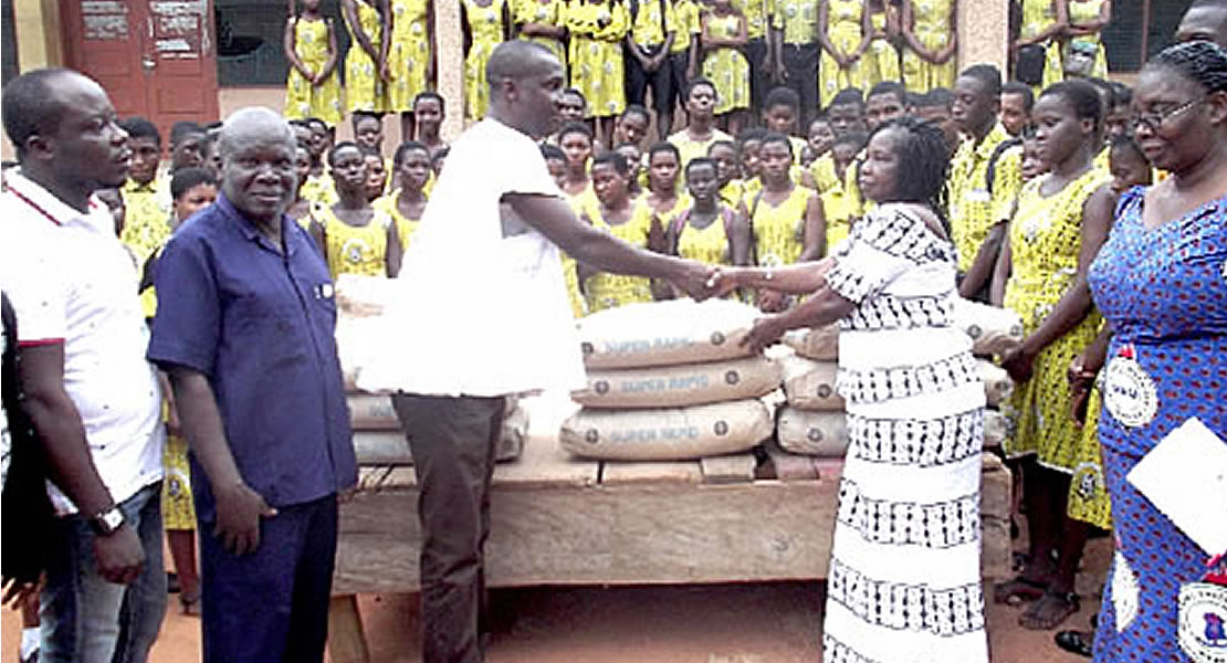 Asikuma MP supports SHS building project