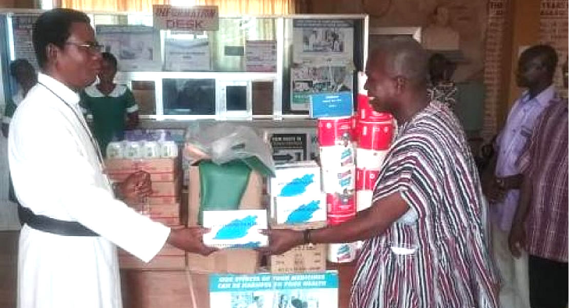 Hon. Evans Aidoo donates items to Sefwi Wiawso govt. hosp.