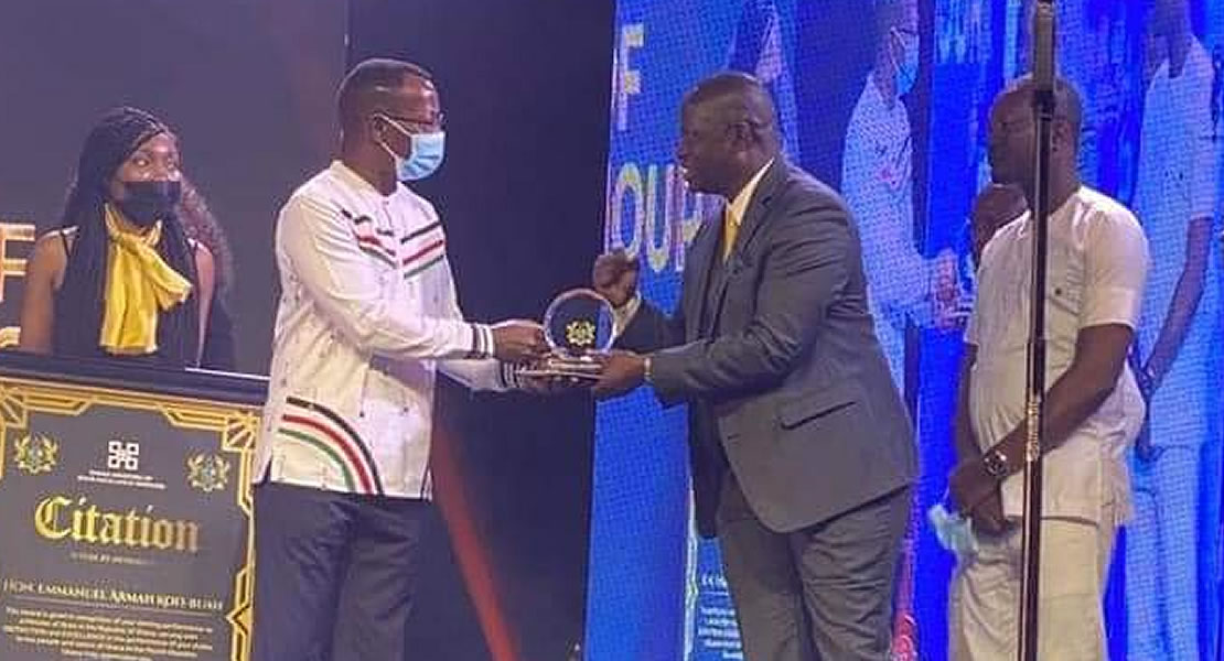 Armah-Kofi Buah honored at Ministers of State Excellence with citation