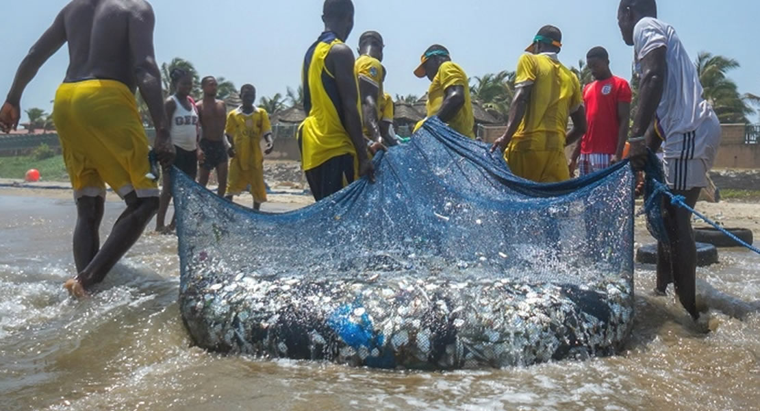 Fishermen complain about Deputy Minister’s lateness