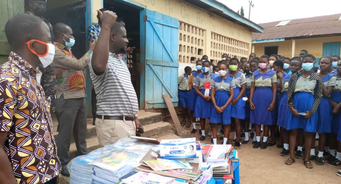 Nsawam-Adoagyiri MP donates reading materials, exercise book and nose masks