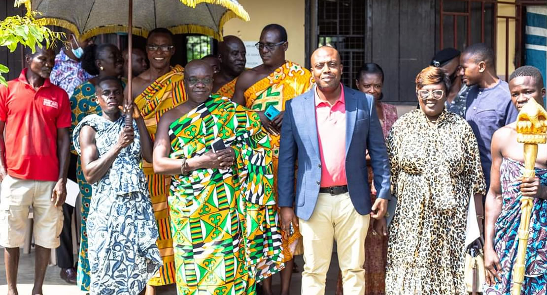 Asuogyaman MP launches, “lets read together” at Senchi Methodist Primary